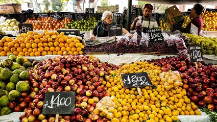 Para comprar de hortifrúti, encontrar um fornecedor de confiança é fundamental